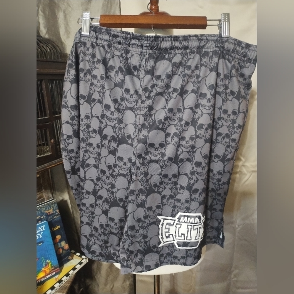 MMA Elite VINTAGE Board Shorts Sz XL 38-40 Skull Print With Embroidery